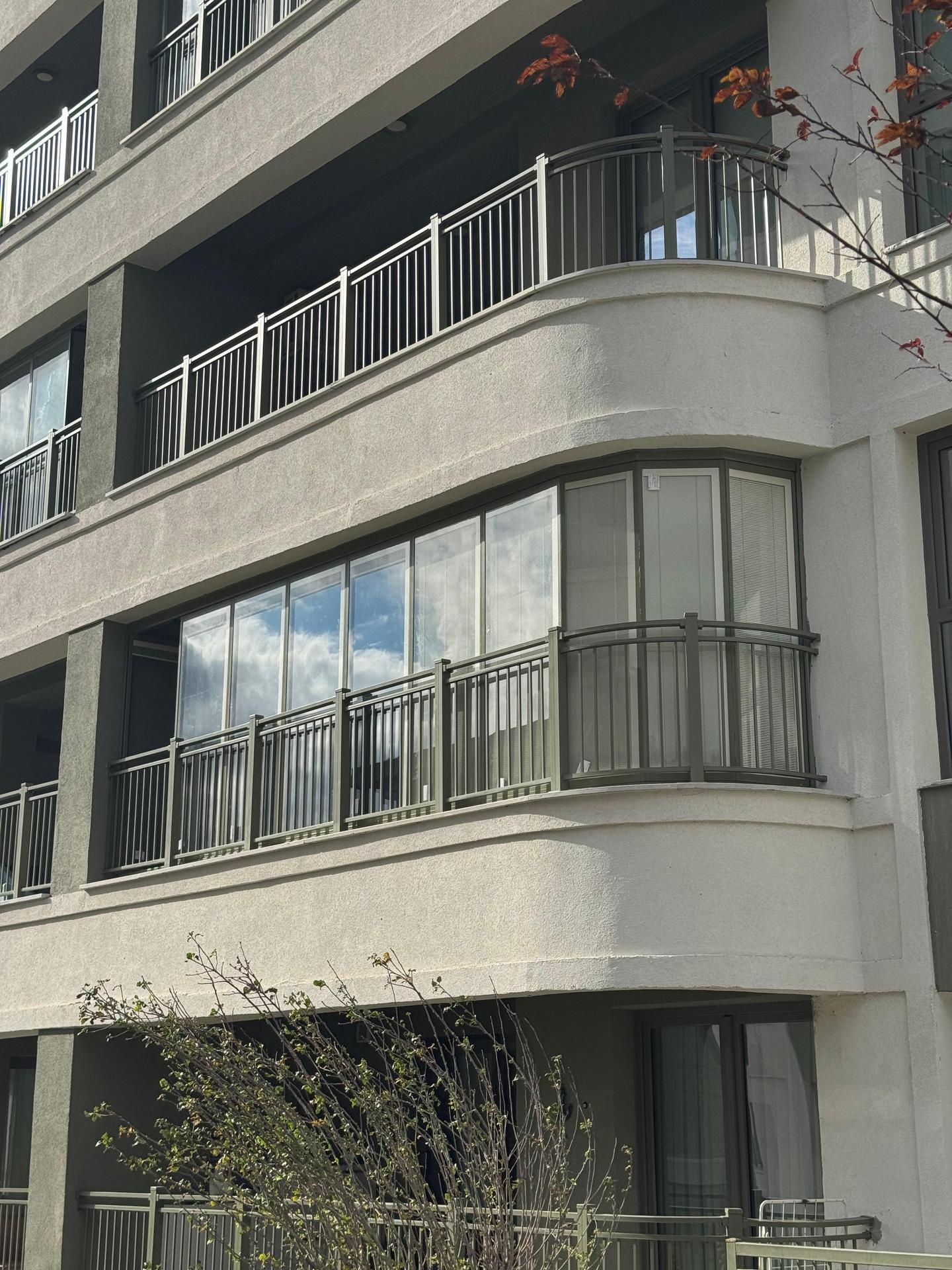 Cam balkon sistemi dış görünüm - Trio Alüminyum