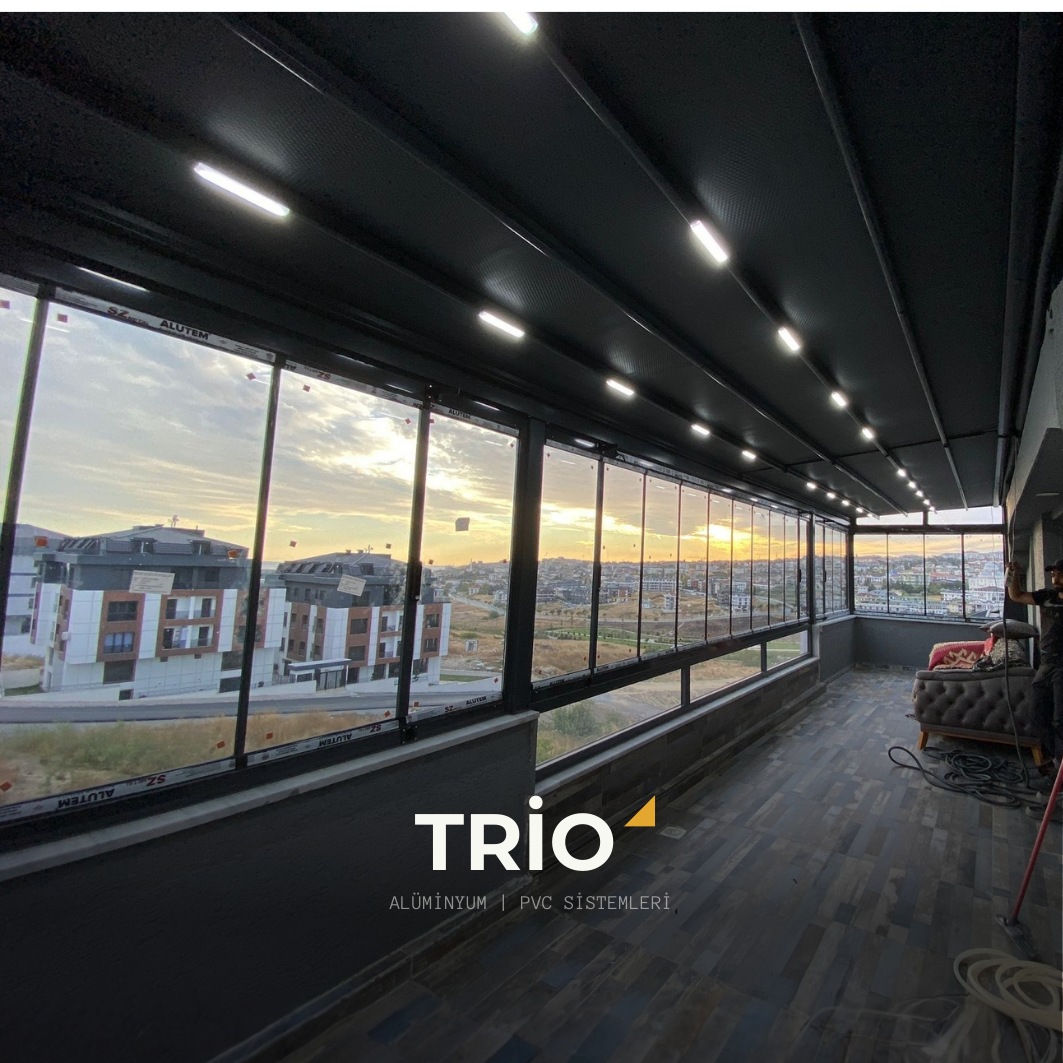 Giyotin cam teras sistemi, şehir manzarası - Trio Alüminyum